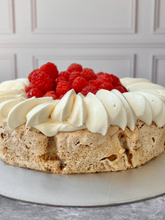 Cargar imagen en el visor de la galería, Mostachón de frutos rojos
